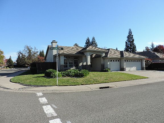 3rd image of 1138 Brookline Cir