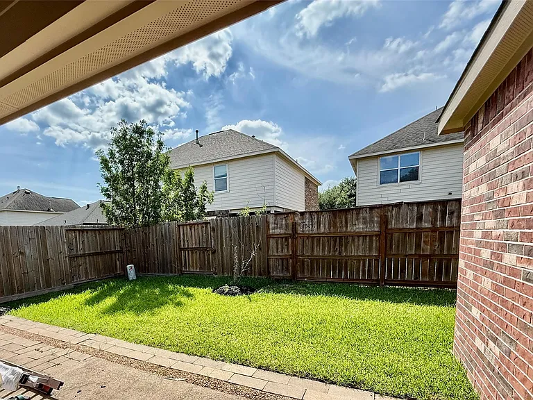 6826 Chester Oak Dr — Photo 31