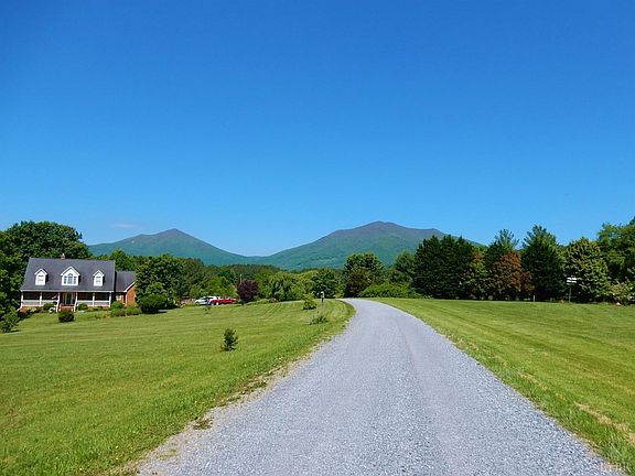 3rd image of 1433 Foxfire Ln
