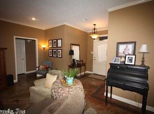 1835 Penny St, Conway, AR 72034