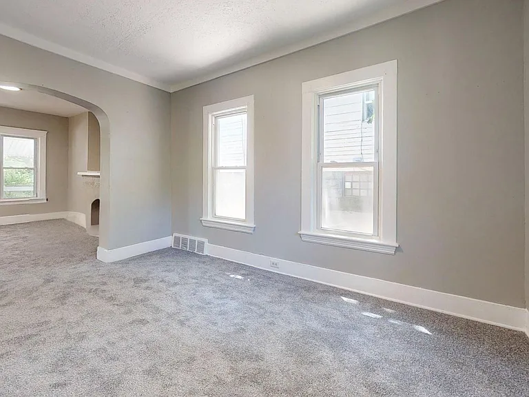 3222 W 94th St — Photo 83