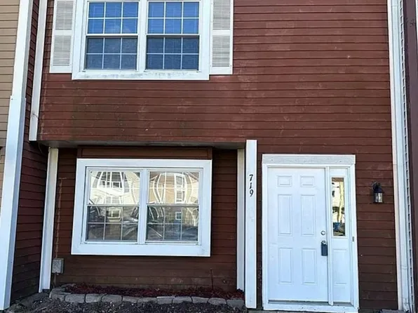 719 Spence Cir, Virginia Beach, VA 23462