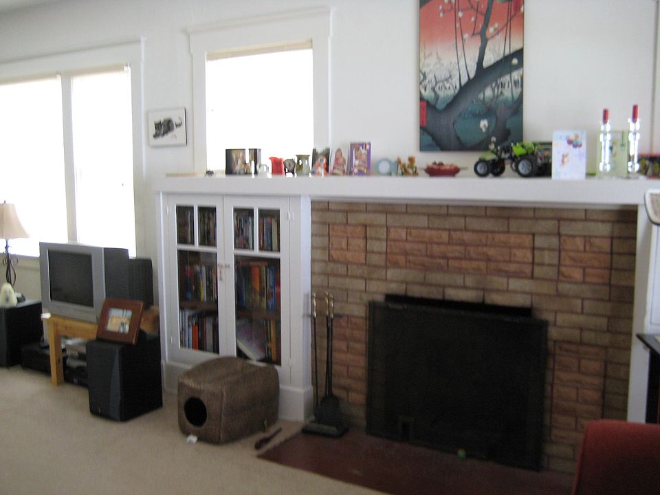 1st image of 1423 Essex St #1423