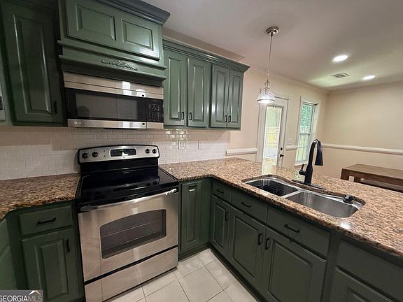 3rd image of 2831 Pebblebrook Ct