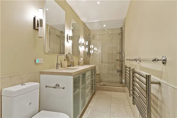 Sold by Platinvm Property Group New York | media 20