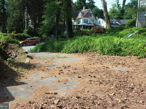 129 Heacock Ln, Wyncote, PA 19095