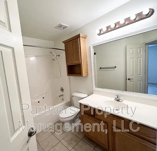1257 Fox Run Ln — Photo 14