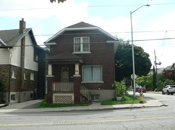 88 Lees Ave, Ottawa, ON K1S 0C1