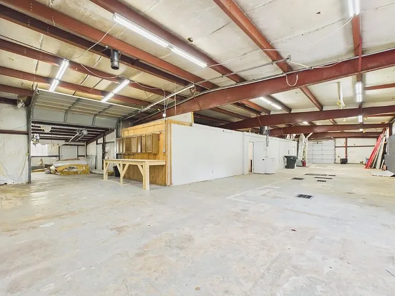 5856 Highway 62 E — Photo 21