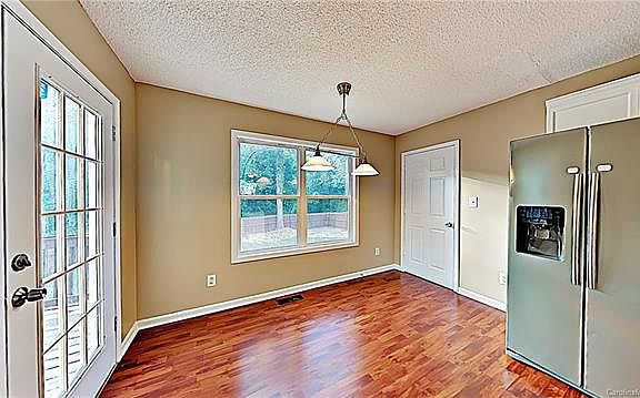 4th image of 2512 Saluda Dr
