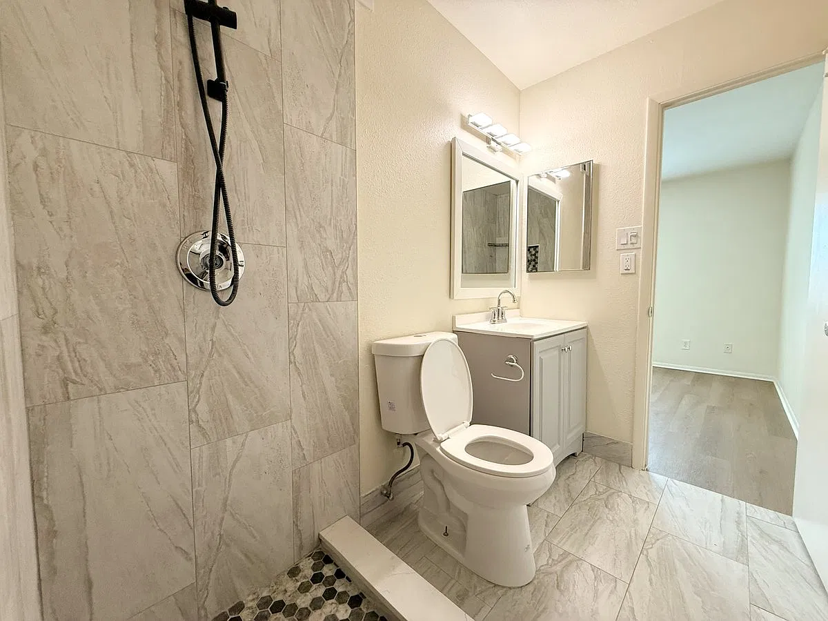 5340 W. Banff Ln. — Photo 4