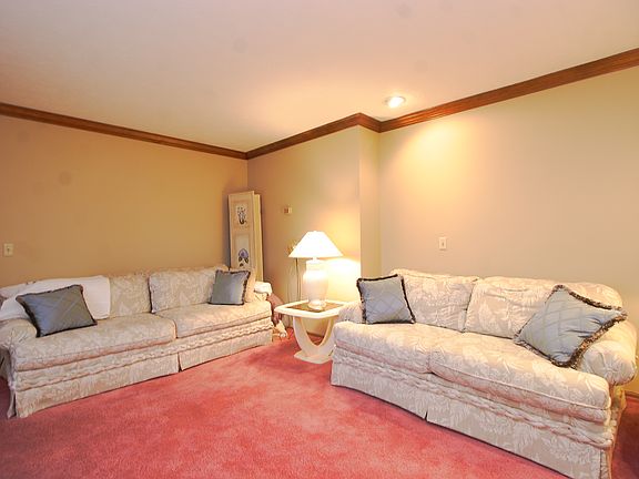 3rd image of 6095 Norwood Dr