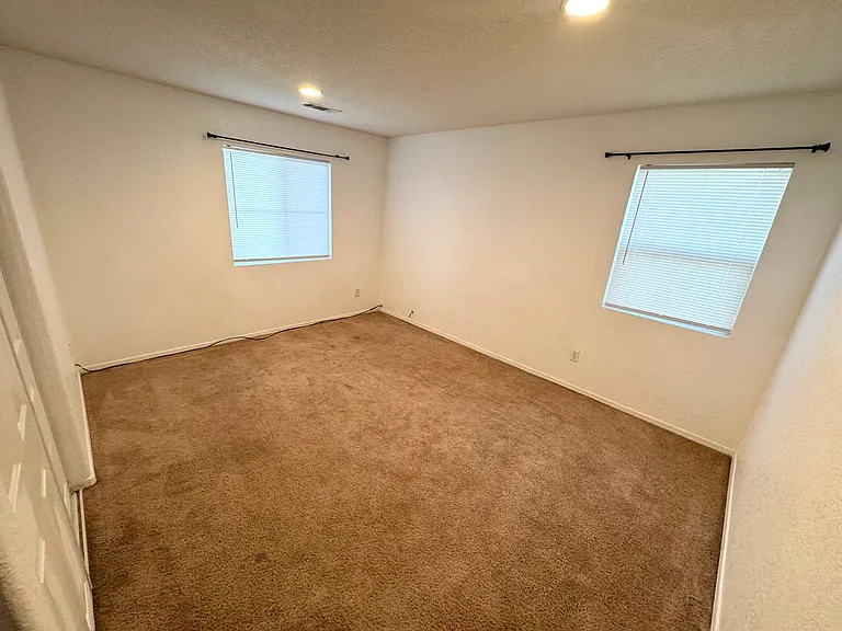 44341 Camellia St — Photo 21