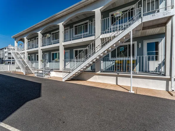 412 E Saint Paul Ave #4, Wildwood Crest, NJ 08260