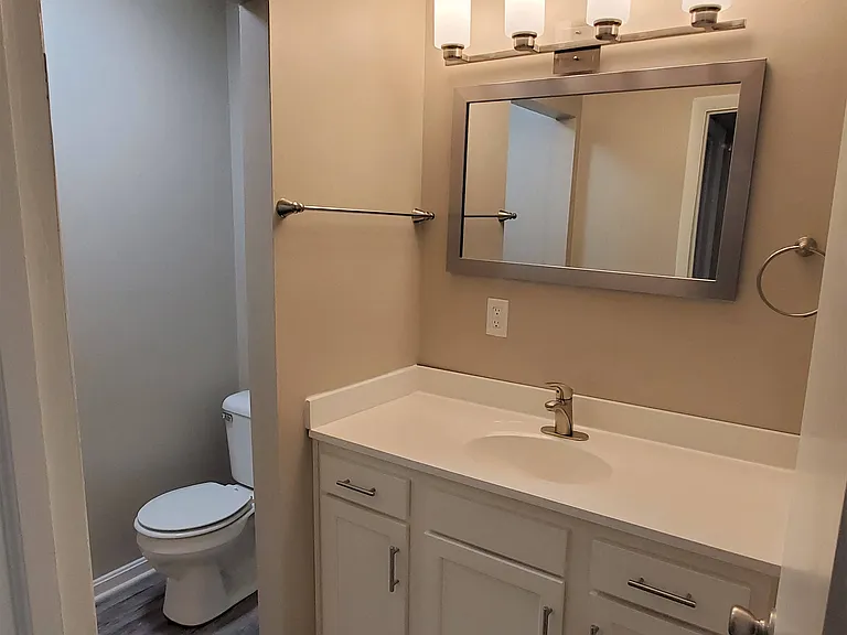St. Francis Apartments — Photo 12