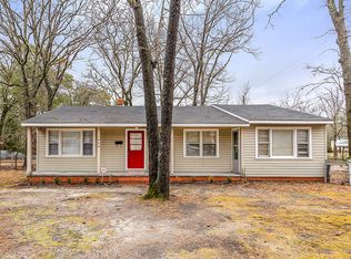 1000 Ivy Rd, Fayetteville, NC 28303