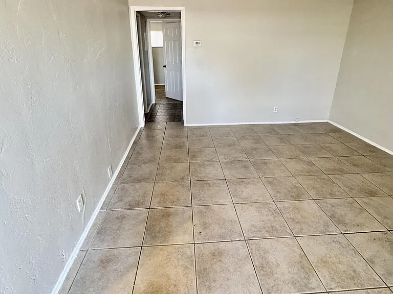 720 N 10th St #1 — Photo 13