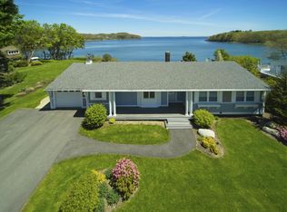 20 Warrenton St, Rockport, ME 04856