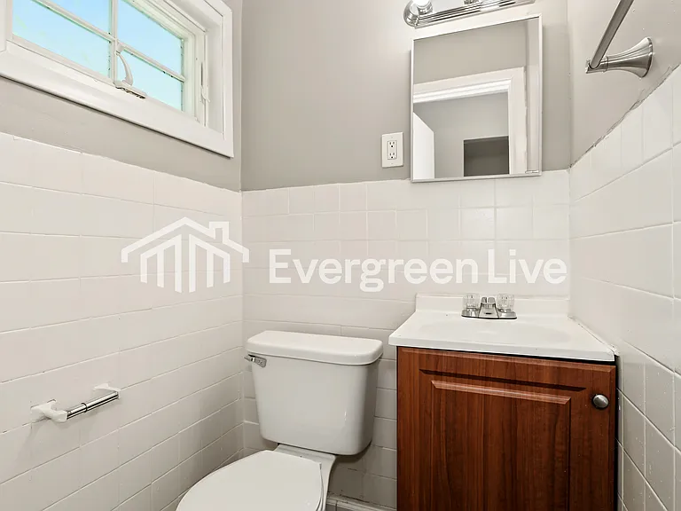 1331 Compton Rd — Photo 14