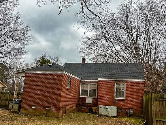 2nd image of 18375 Main St