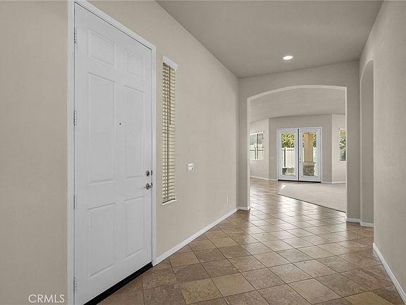 3rd image of 957 Avenal Way