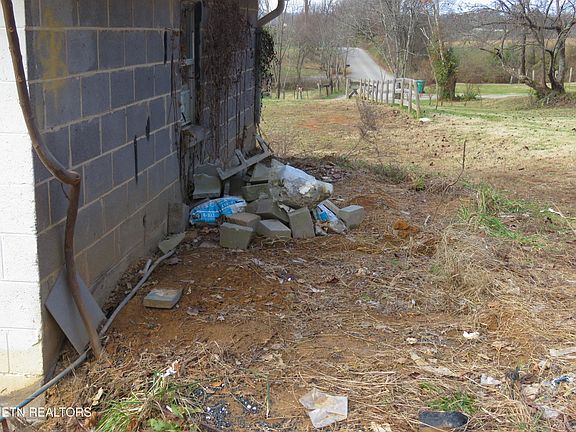 5th image of 4330 Fulton Rd