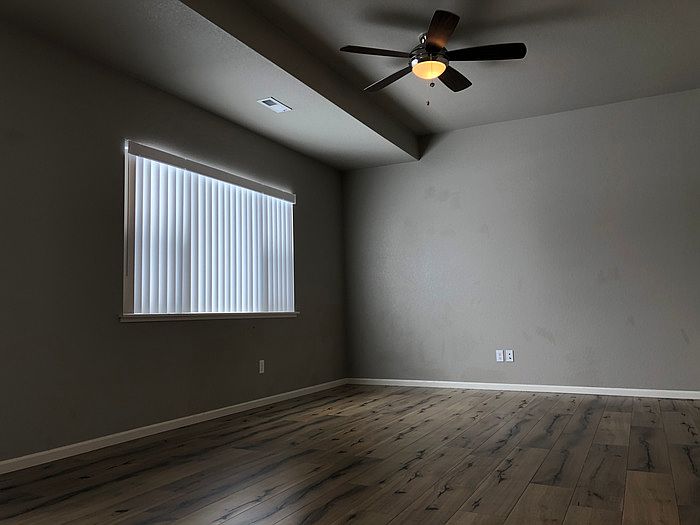 1st image of 4045 Meadowview Ct