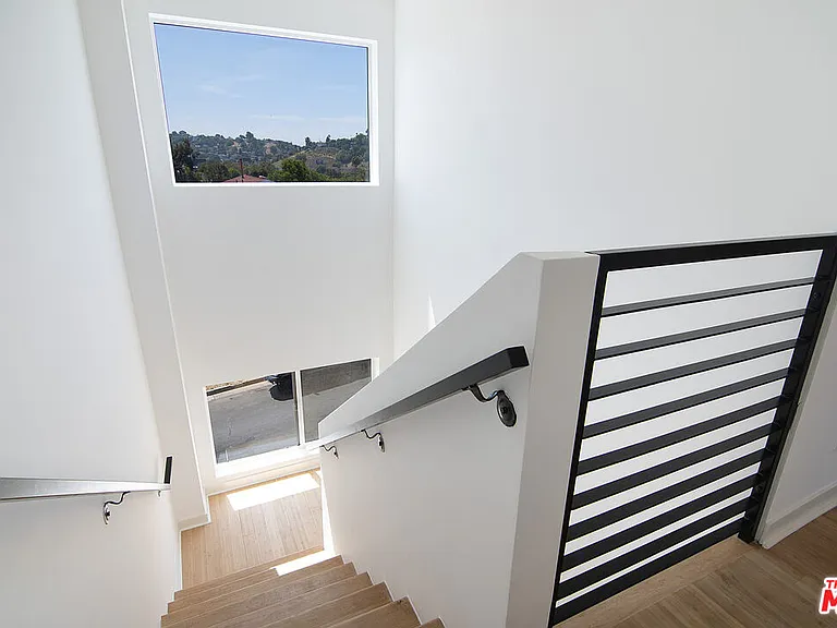 1411 N Tremont St #2 — Photo 12
