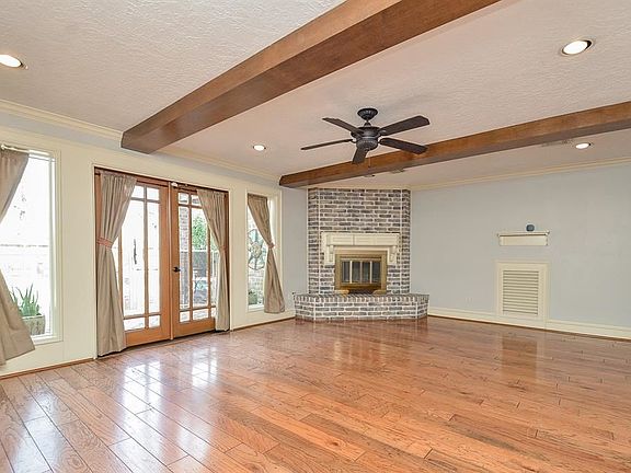 5th image of 20614 Laverton Dr