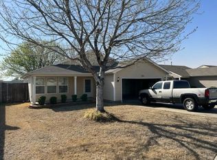 1517 Eagle Dr, Moore, OK 73160