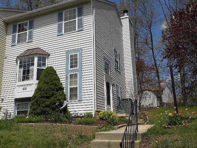 End of group townhouse