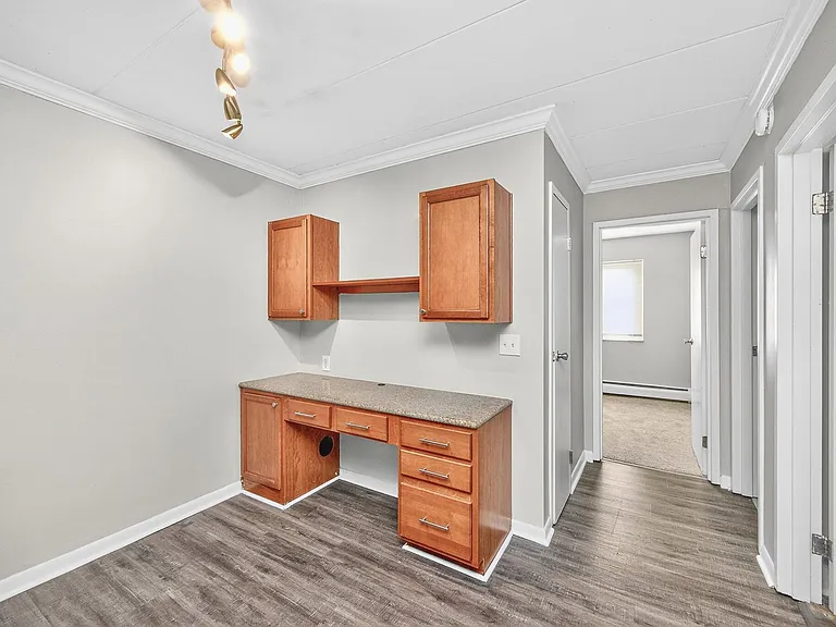 3305 Jefferson Ave #6 — Photo 3