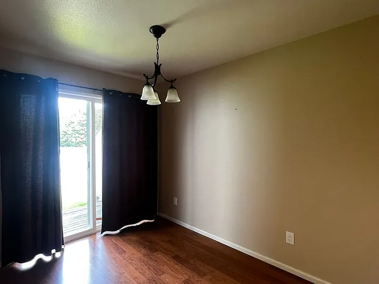 126 E Grover St #7 — Photo 4