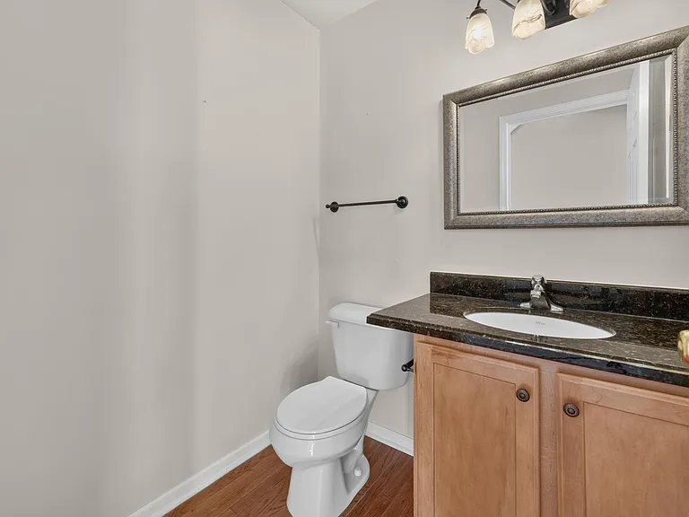 392 Sedgewood Ln — Photo 20