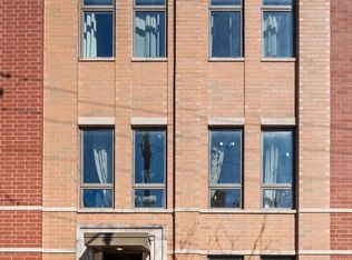232 E 18th St, Chicago, IL 60616