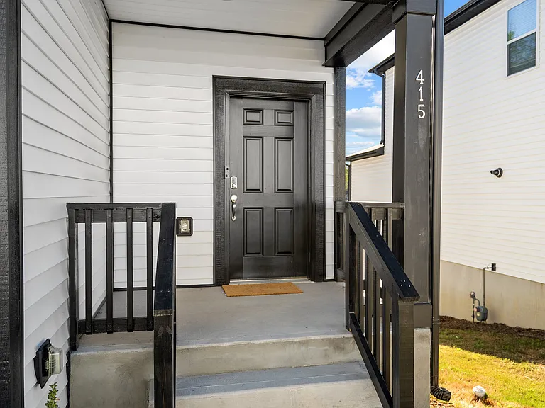 415 Sustainable Way — Photo 36