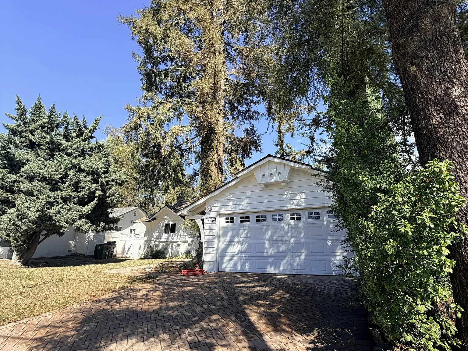 4 bed, 2502 sqft, $4,950 — Photo 1