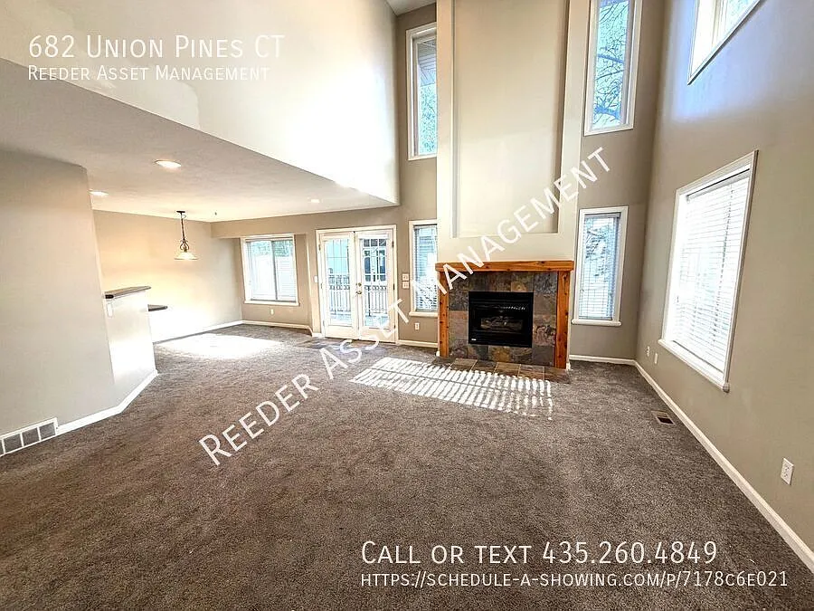 Building Photo - 682 E Union Pines Ct