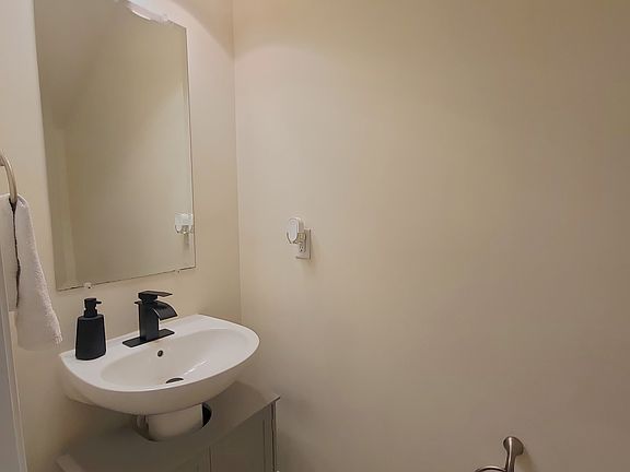 5th image of 2919 Berkeley Springs Pl