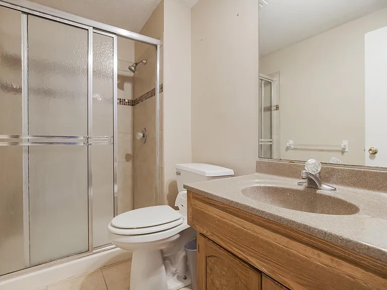 4809 S Kendall Dr — Photo 17