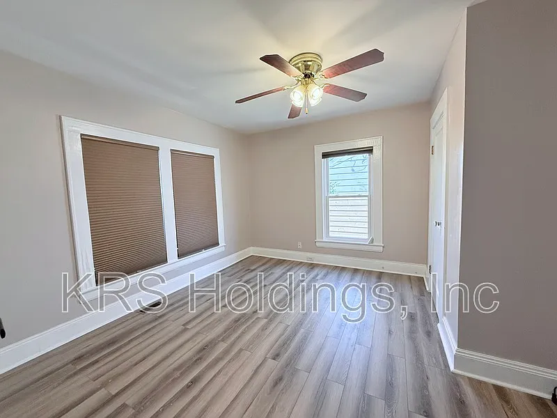 2 bed, 1.0 bath, 1066 sqft, $1,895 — Photo 4