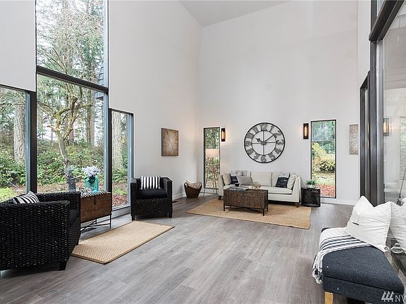 4th image of 11830 92nd Avenue Ct E