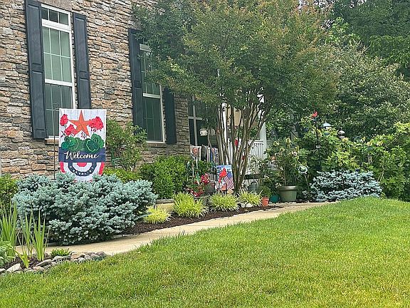 2nd image of 6322 Naylors Reserve Ct