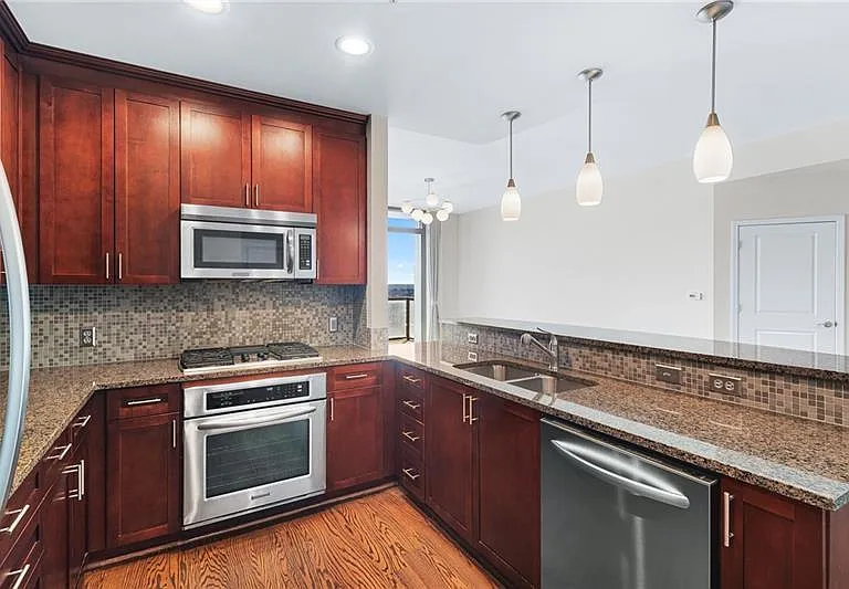 270 17th St NW #2307 — Photo 9