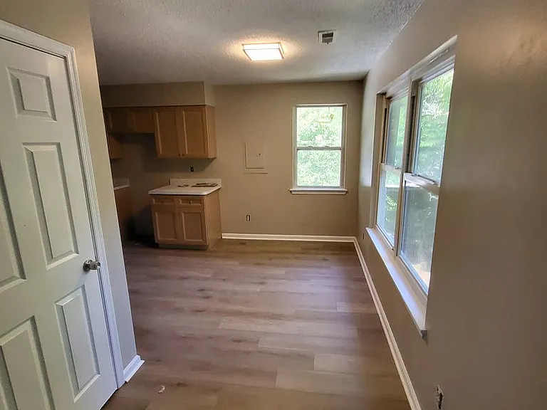 2433 Pleasure House Rd — Photo 7