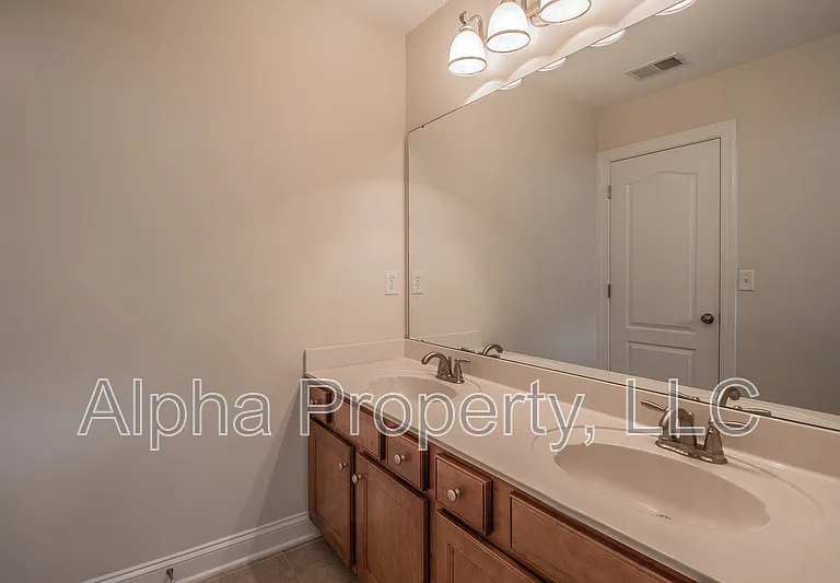 311 Cypresshill Ct — Photo 23