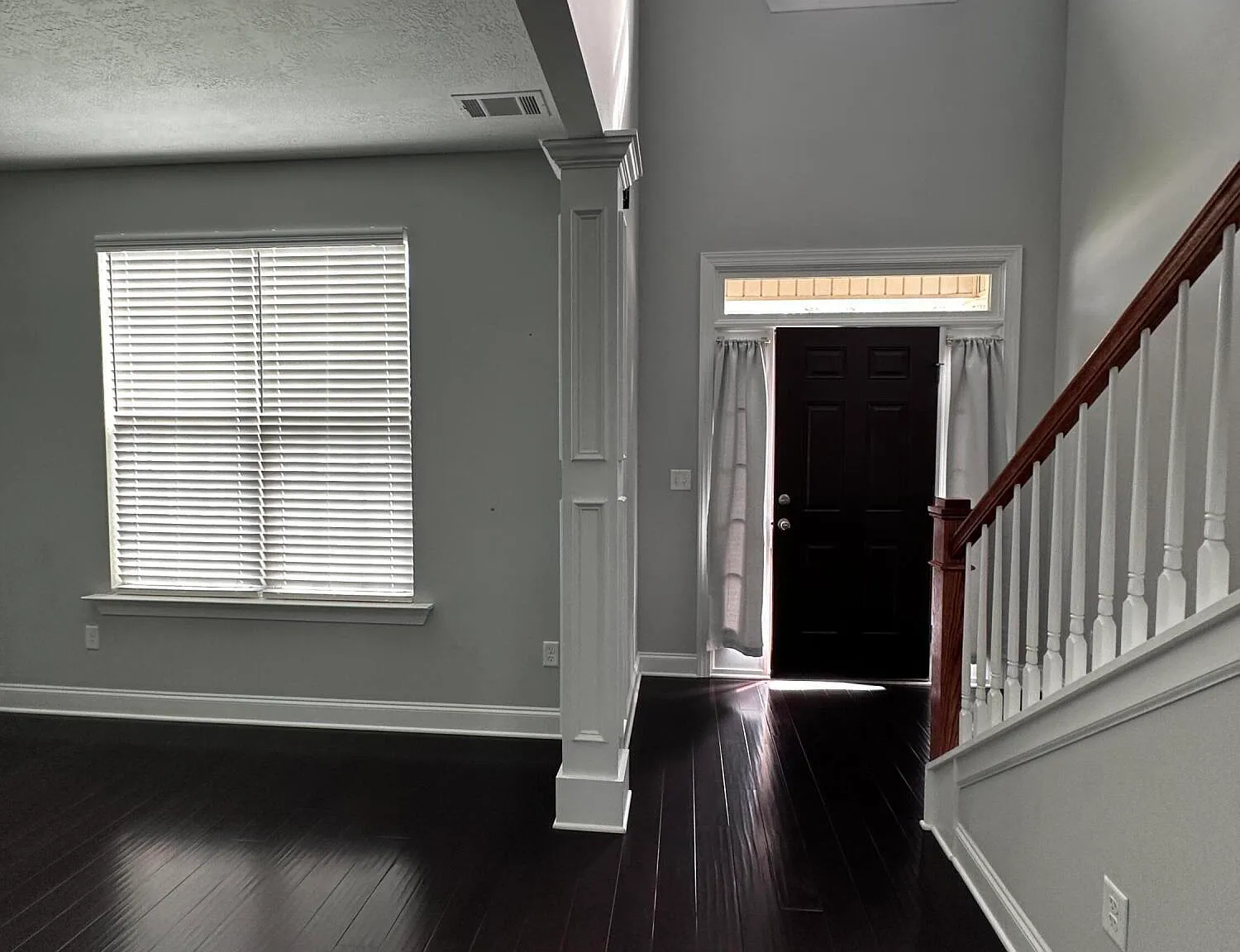 4 bed, 2.5 bath, 2464 sqft, $2,300 — Photo 4