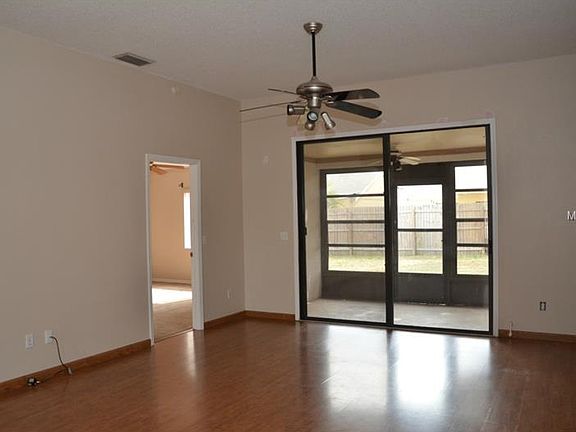 3rd image of 1051 Alpug Ave