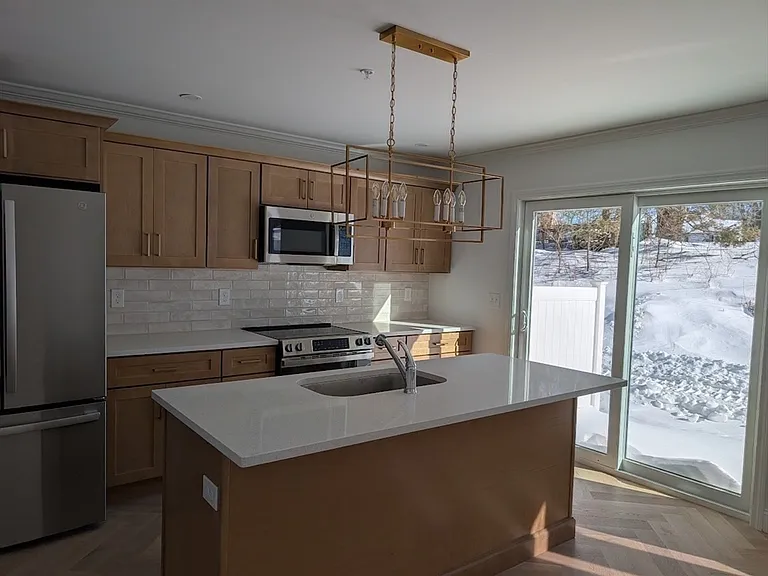 778 Main St #8 — Photo 9