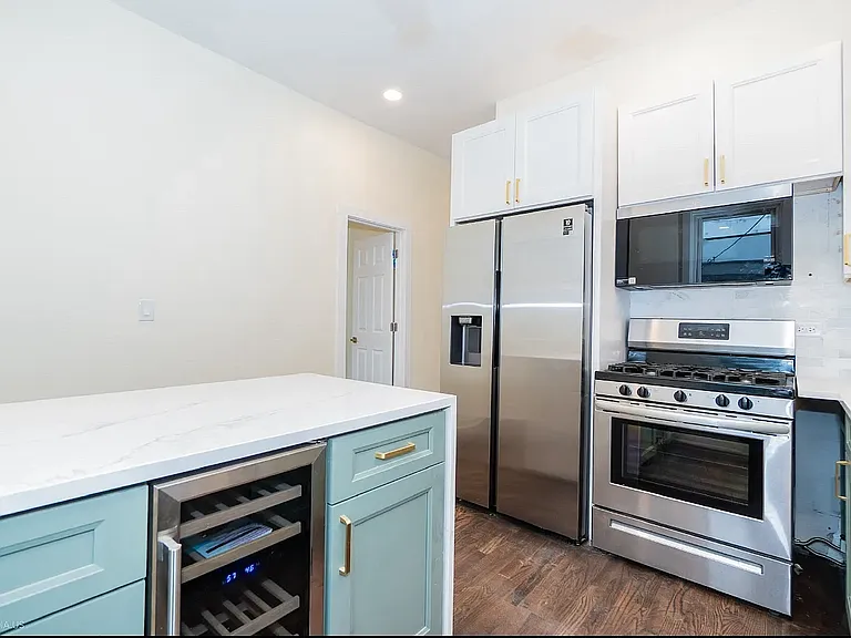 1711 W Henderson St #2 — Photo 4